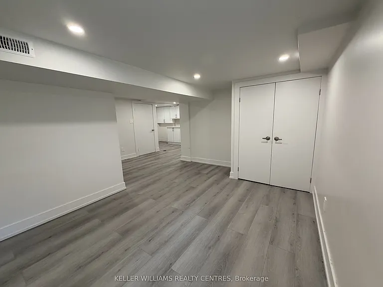 9 Sanderson Rd #LOWER — Photo 17