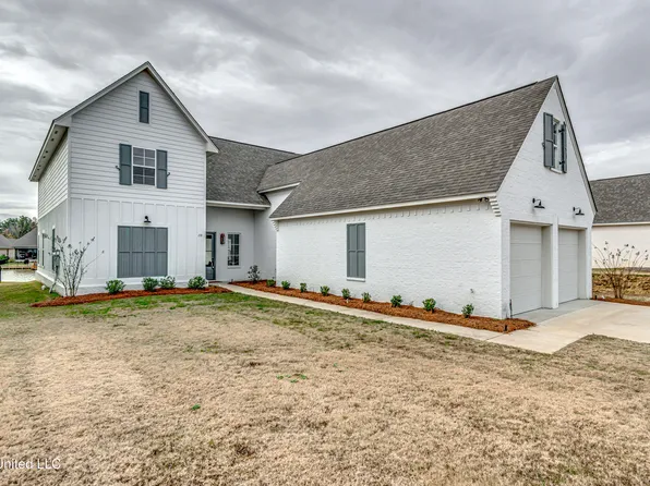 118 Herons Bay Cir, Madison, MS 39110
