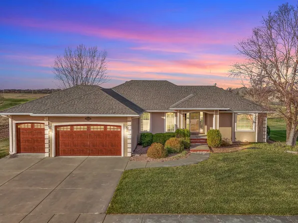 2137 Beltline, Newton, KS 67114