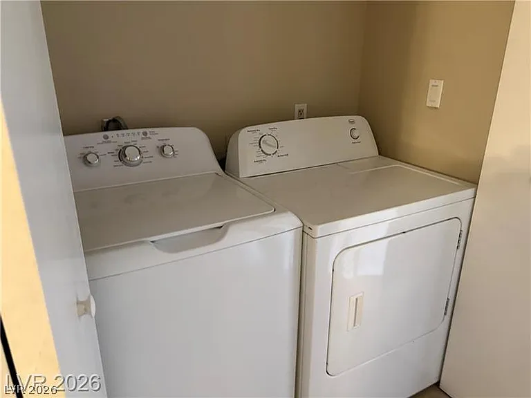 2080 Karen Ave #17 — Photo 23