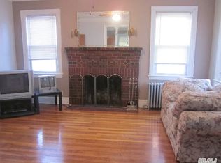 16 Frost Pond Rd, Glen Cove, NY 11542