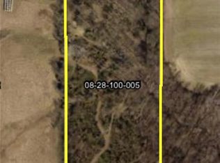 N Oak Tree Rd, Claremont, IL 62421