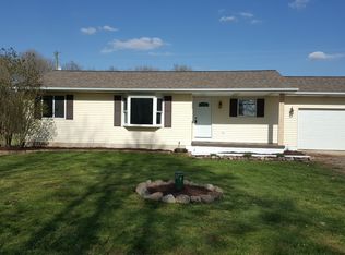 2880 Smith Rd, Fowlerville, MI 48836