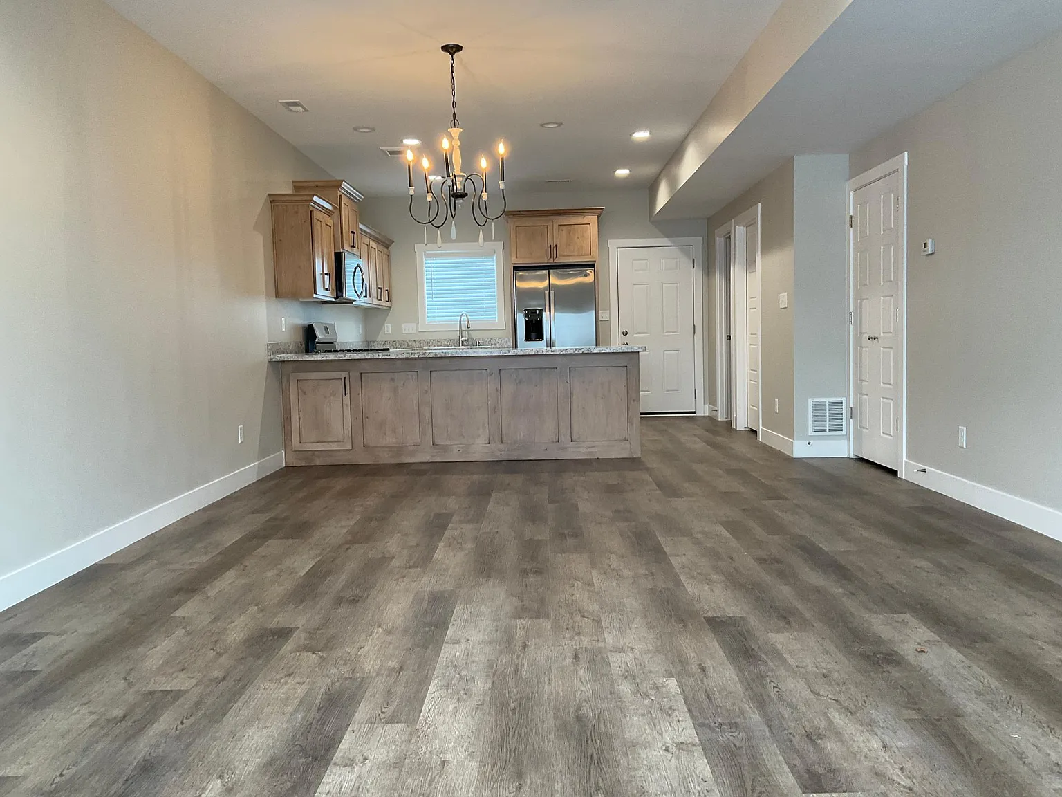 3 bed, 2.5 bath, 1475 sqft, $1,725 — Photo 4
