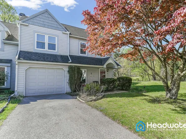 80 Muirfield Ct, Coatesville, PA 19320