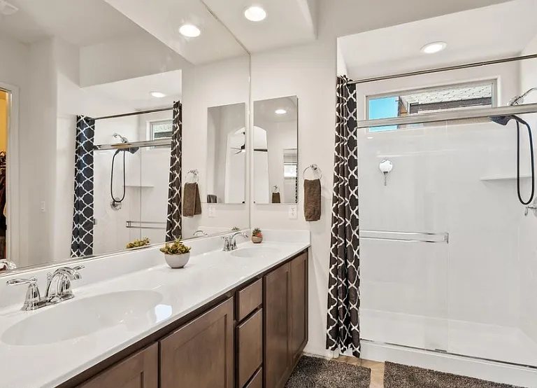 719 E Danum Valley Dr — Photo 15