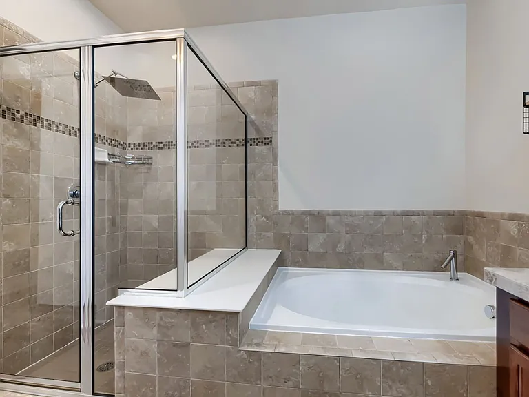 1488 Madison St #505 — Photo 10