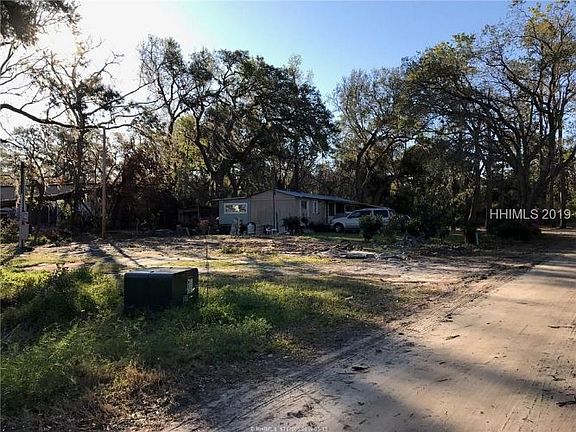2nd image of 6 Bluebell Ln