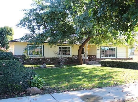 2nd image of 1528 N Beverly Ct