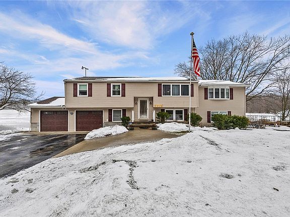 2nd image of 3242 Hanagan Rd