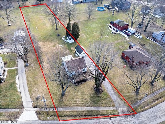 2nd image of 310 N Seneca St