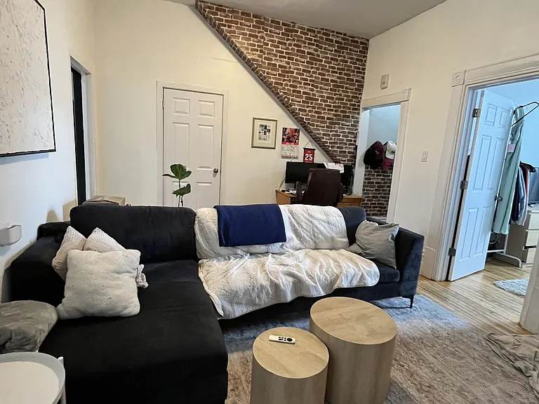 337 James St #1 — Photo 12