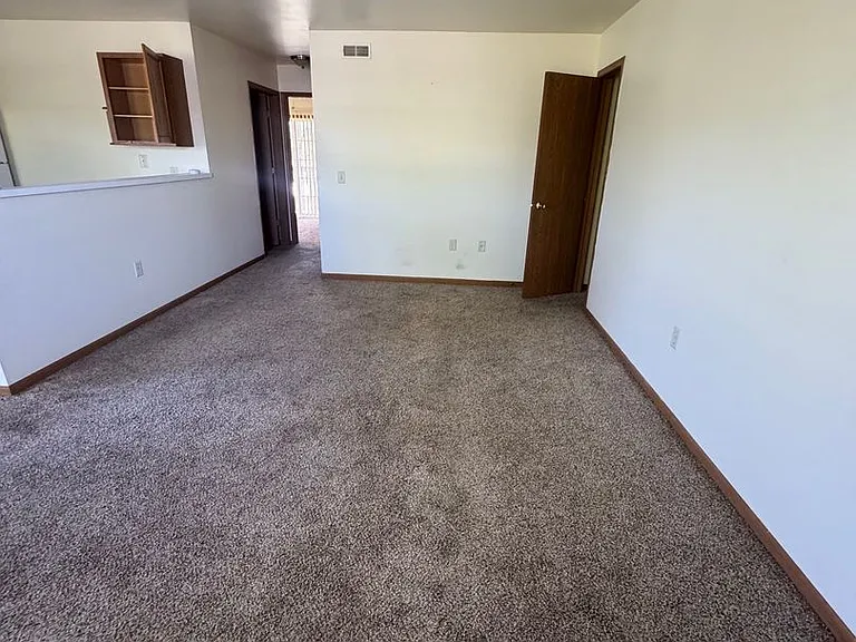 21 Iki Dr — Photo 3