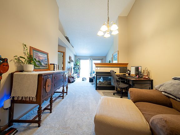 3rd image of 8772 Coburn Ct