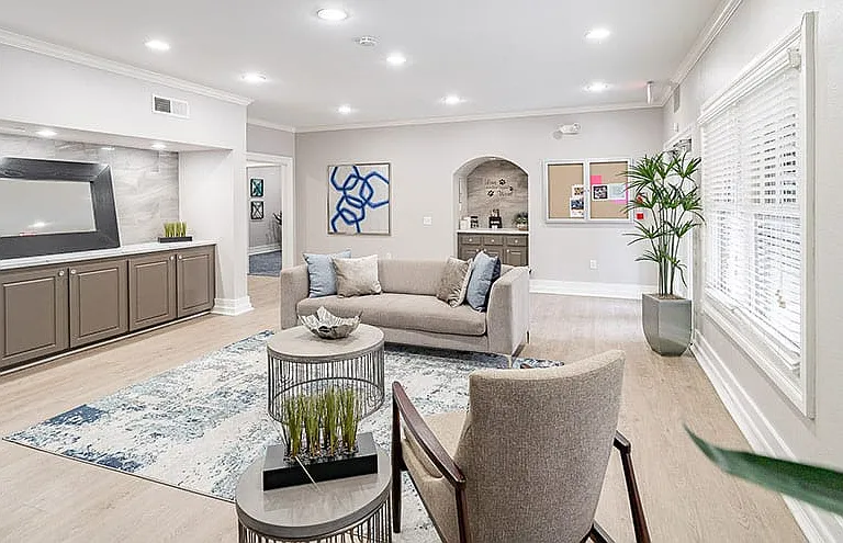 Bala Woods at Kingwood Apartments — Photo 12