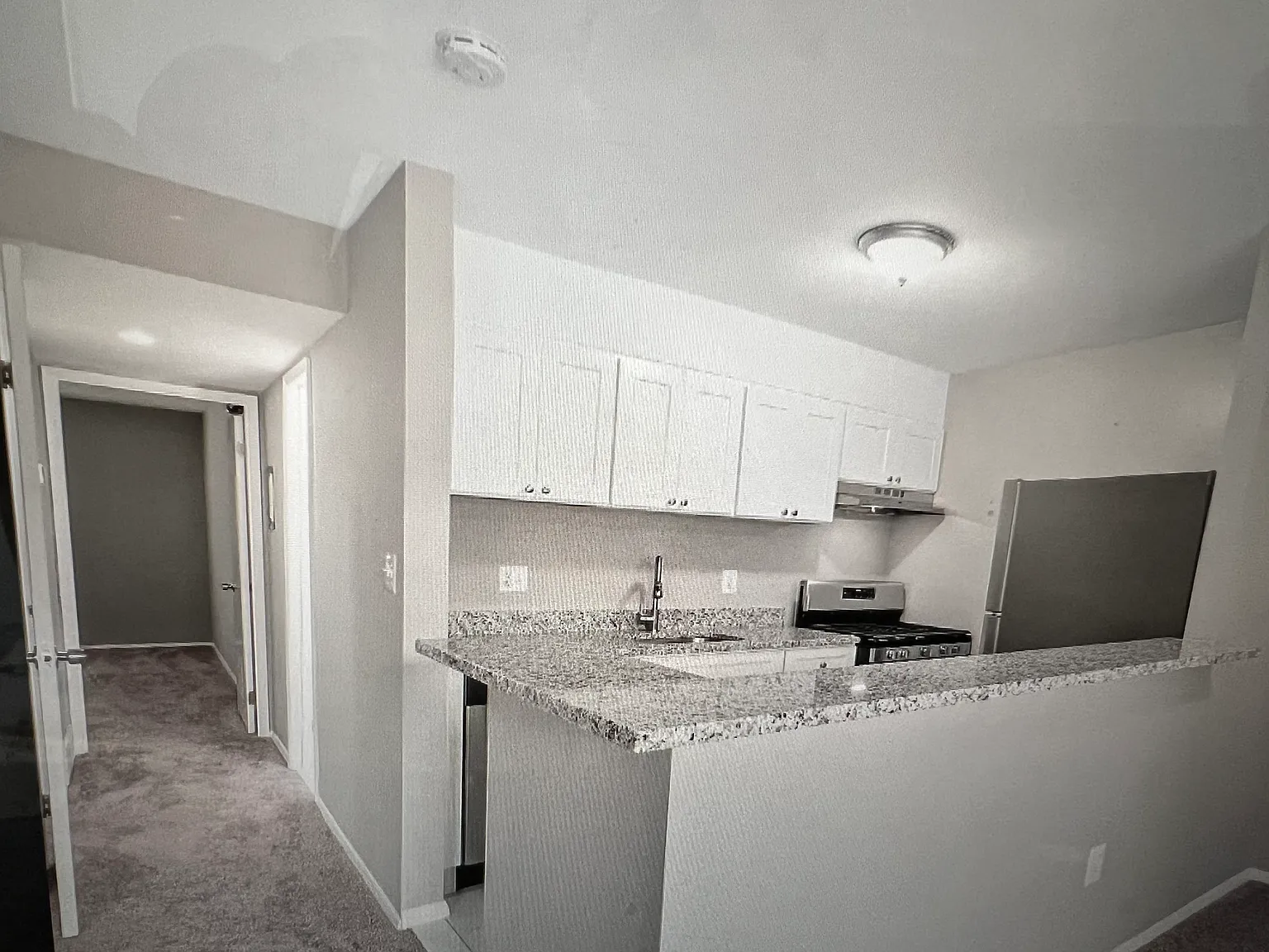 1 bed, 684 sqft, $1,575 — Photo 1