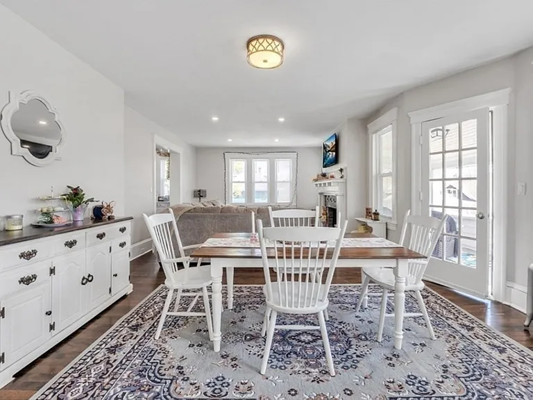 15 Clearview Ave #2 — Photo 4