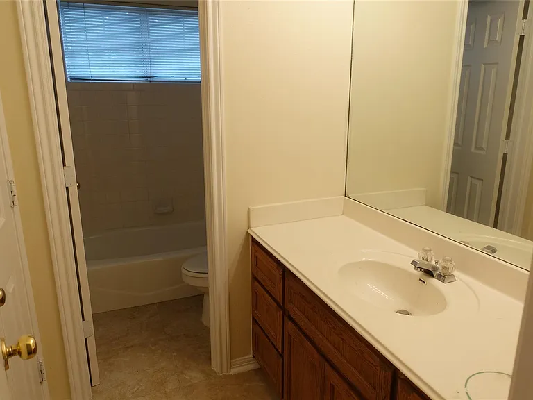 2928 Thrushwood Dr #A — Photo 31