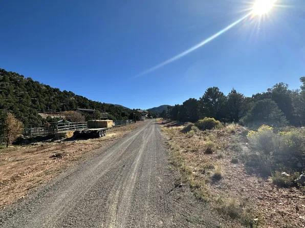 1503 S Red Canyon Dr, Parowan, UT 84761
