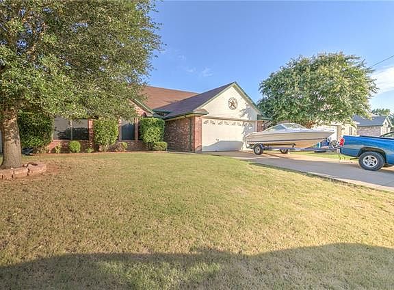 2nd image of 1511 Sunflower Ln