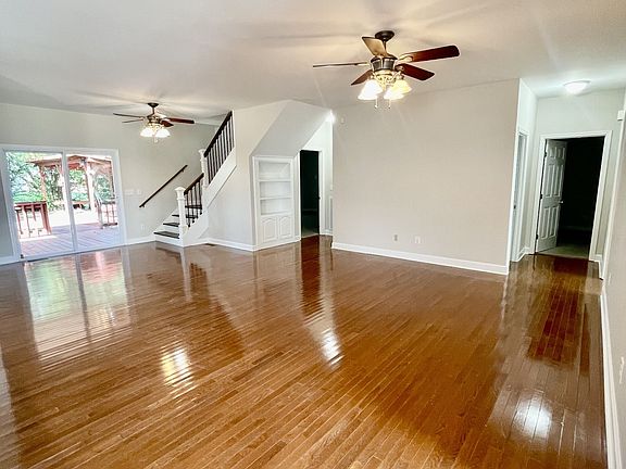 5th image of 40 Harding Rd