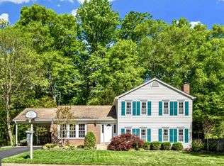 6306 Glenbard Rd, Burke, VA 22015