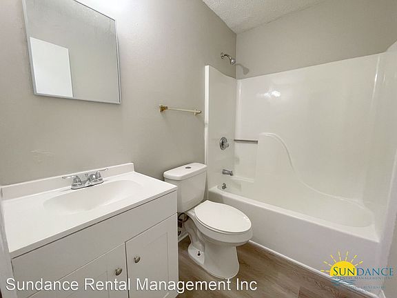 5th image of 510-B Landview St