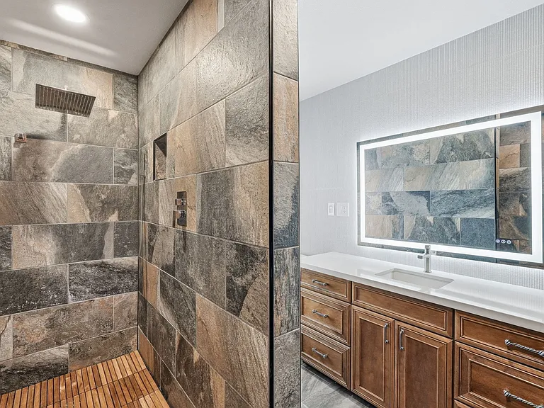 2610 S Fairfield Dr — Photo 24
