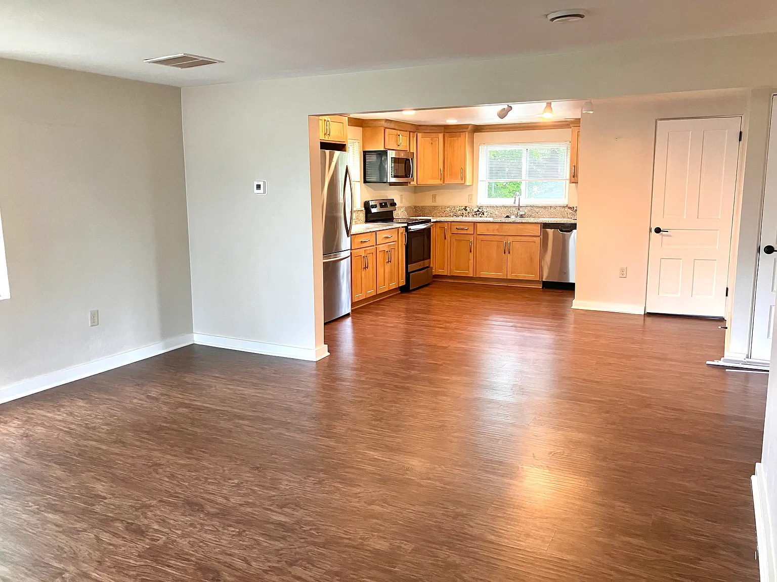 2 bed, $1,500 — Photo 4