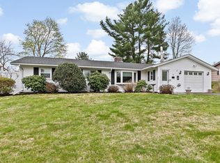 28 Paxton Rd, Framingham, MA 01701