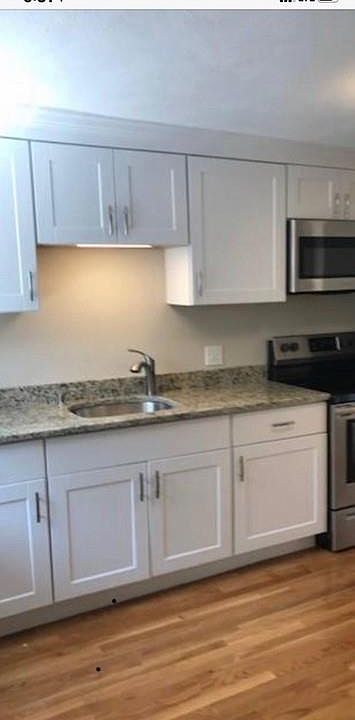 2nd image of 4 Eaton St APT 4
