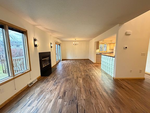 2nd image of 4553 Abbott Rd
