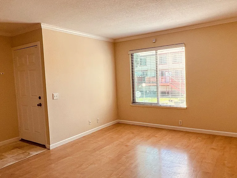 39901 Lindsay McDermott Ln — Photo 9