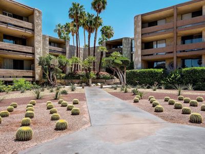1660 S La Reina Way APT 1B, Palm Springs, CA, 92264
