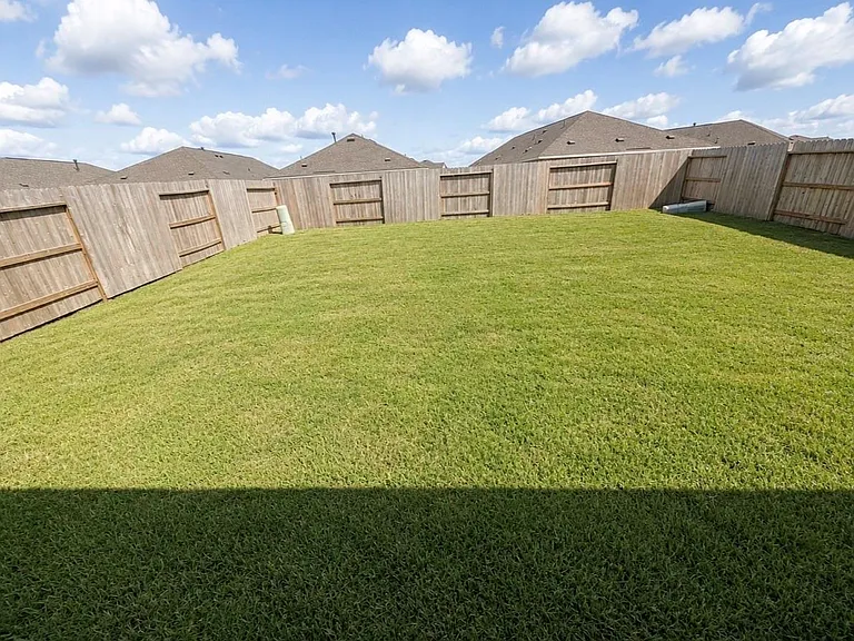 26722 Scarlet Willow Dr — Photo 11