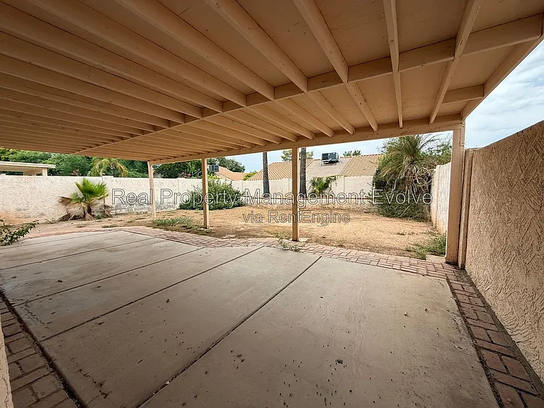 3725 E Taro Ln — Photo 28