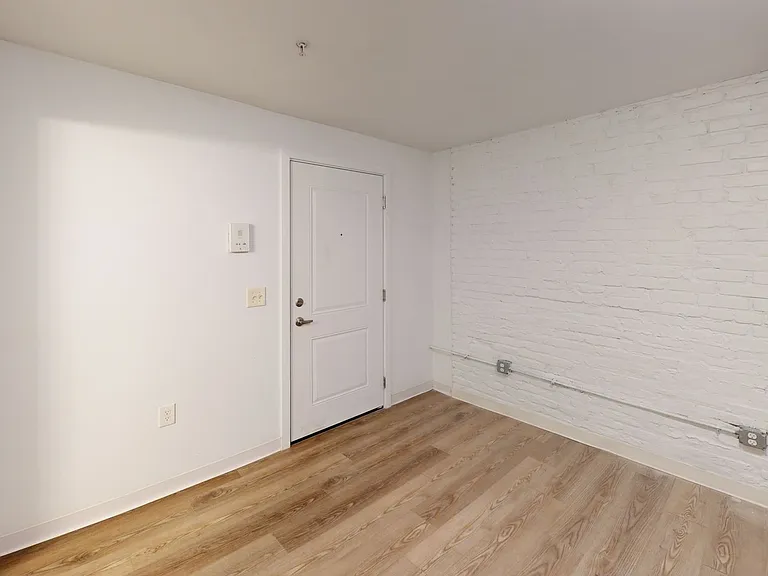 Fern Rock Court — Photo 17