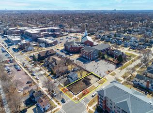 451 Duane St, Glen Ellyn, IL 60137
