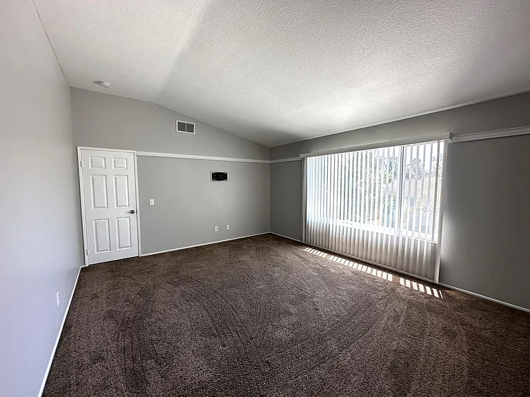 43435 Tylman St — Photo 26