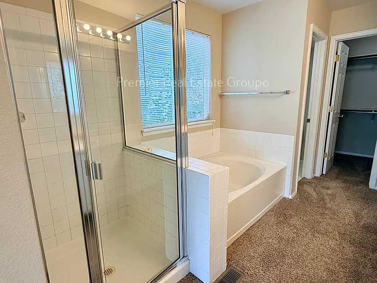 5831 Instone Cir — Photo 19