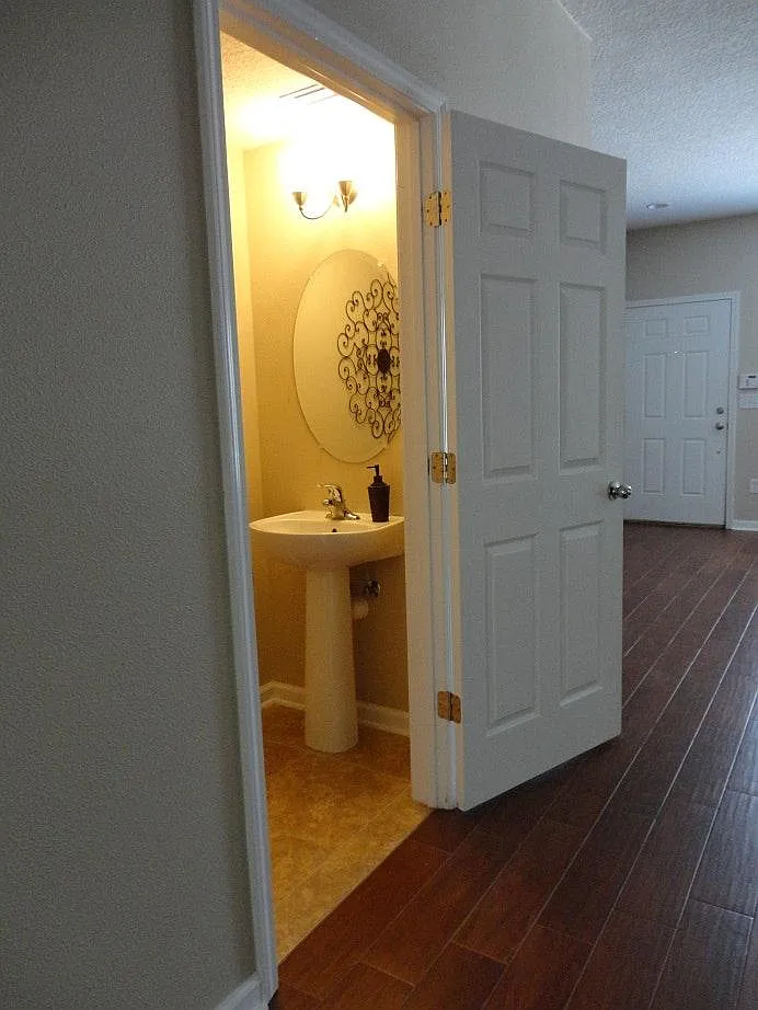 2 bed, 2.5 bath, 1184 sqft, $1,850 — Photo 4