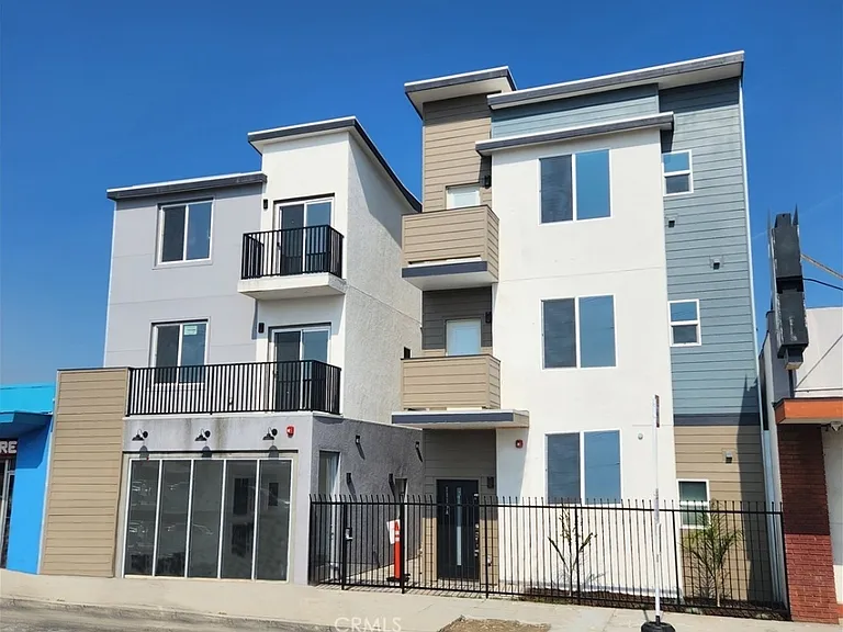 1115 E Artesia Blvd — Photo 1