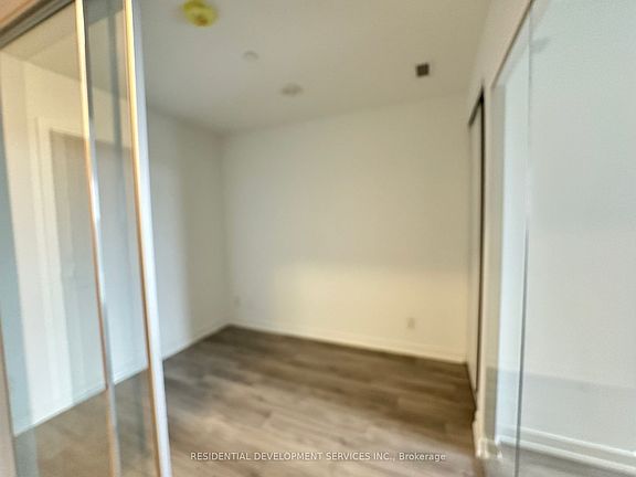 5th image of 3100 Keele St #442