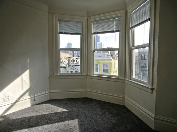 3rd image of 738 Green St