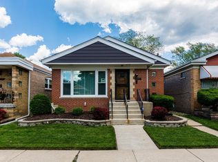 8807 S Ridgeland Ave, Chicago, IL 60617