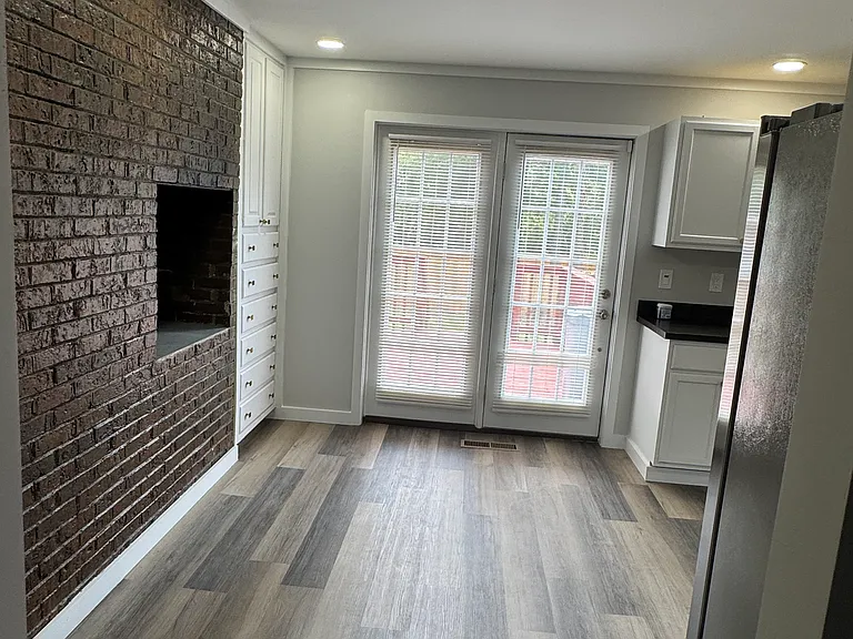 6571 Rock Springs Rd — Photo 39