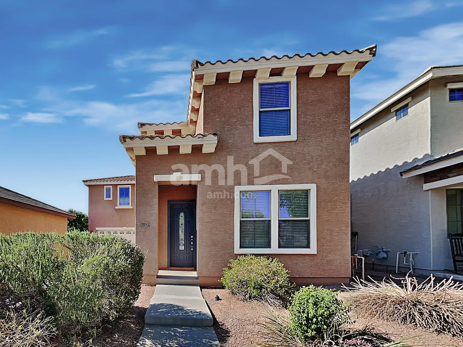 4 bed, 2.5 bath, 2356 sqft, $2,500 — Photo 1