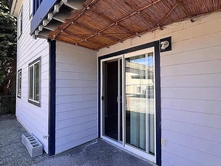 440 SW 155th St #5 — Photo 15