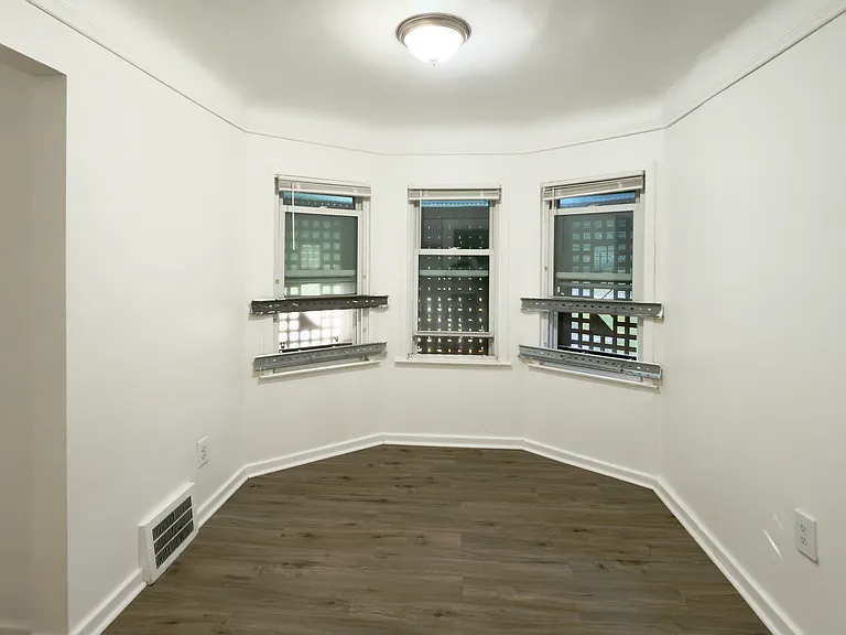 15901 Lahser Rd — Photo 3
