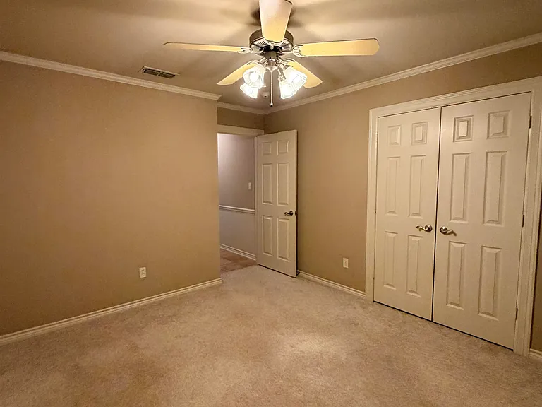 5706 Andover Dr — Photo 25